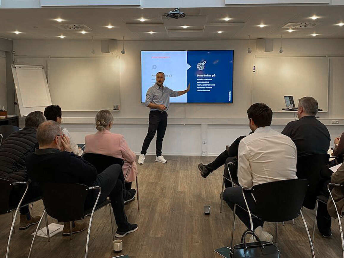 Jesper holder foredrag